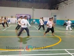 Satpam PT Haleyora Powerindo di PLN UIP JBTB Tingkatkan Keterampilan Bela Diri Karate
