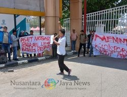 Aliansi Masyarakat Medan Estate Bersatu Gelar Aksi Damai Soroti Lahan Aset Negara Dispora Sumut Beralih Fungsi Menjadi Pasar Malam