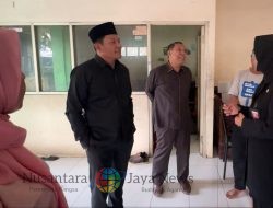 Bupati Sidoarjo Tinjau Balai Wartawan yang Rusak, Janji Segera Perbaiki