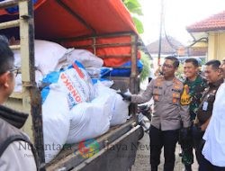 Polres Ngawi Amankan Truk dan Dua Orang Diduga Selundupkan 3 Ton Pupuk Bersubsidi