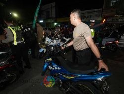 Polrestabes Surabaya Amankan Belasan Remaja Konvoi Tutup Jalan Saat Malam Takbir