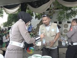 Satlantas Polres Gresik Gelar “MLAKU JOL” Bersama Ratusan Driver Ojol di Posyan Ops Ketupat Semeru 2025