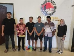 Demi Warganya, Mantan Kades Jarin Bademawu Pamekasan Rela Terbang ke Riau