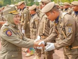 Khofifah Pimpin Apel Kesiapsiagaan Nasional di Sidoarjo: Tegaskan Komitmen Pelayanan Maksimal Damkar, Satpol PP, dan Linmas