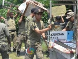 Pemkot Surabaya Tertibkan 129 PKL di Kaki Jembatan Suramadu, Relokasi Difokuskan untuk Warga Ber-KTP Surabaya
