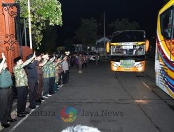 Bupati Lepas Keberangkatan Calon Jamaah Haji Kloter 20 Asal Sidoarjo