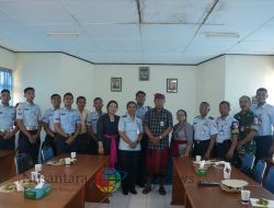 Pleton perikanan Kompi Unit Produksi Lanud I Gusti Ngurah Rai Belajar Cara Budidaya Ikan