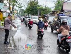 Remaja Perempuan Tewas dalam Kecelakaan Tragis di Menganti Gresik, Diduga Akibat Motor Tak Dikenal Menyeberang Sembarangan