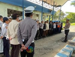 Satlantas Polres Sampang Gelar Sosialisasi dan Penindakan Truk Over Dimensi dan Over Loading