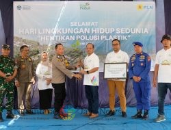 Peringati Hari Lingkungan Hidup Sedunia, PT PLN (Persero) UIP JBTB serah terima bantuan TJSL dan Penanaman Mangrove di Pesisir Lamongan