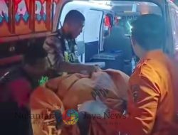 Tukang Becak Tanpa Identitas Tewas Diduga Tertabrak Truk di Bundaran Waru, Petugas Gabungan Lakukan Evakuasi