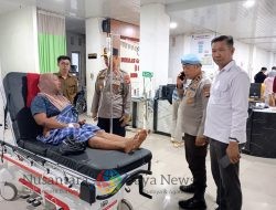 Bentuk Tanggung Jawab Moril, Kapolres Dompu Kunjungi Korban Rawat Laka Di RSUD Dompu