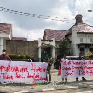 BEM Sumatera Utara Demo PN Medan, Tolak Kenaikan Gaji Hakim yang Dinilai Tak Adil