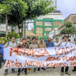 Mahasiswa Geruduk Dinas Pariwisata Kota Medan atas Dugaan Korupsi Gelar Melayu Serumpun