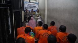 Perkuat Keimanan, Polres Gresik Berikan Dorongan Spiritual kepada Penghuni Tahanan