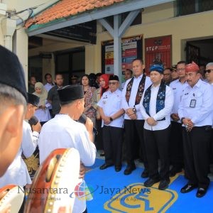 Dampingi Wakil Gubernur Serahkan Hak Anak Binaan di LPKA Blitar dalam Peringatan Hari Anak Nasional 2025, Kakanwil : Anak Binaan Juga Punya Hak yang Sama !