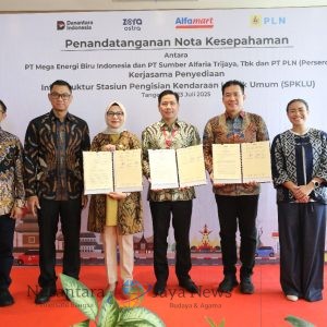 Semangat Kemerdekaan, PLN, MEBI, dan Alfamart Kolaborasi Kembangkan Infrastruktur SPKLU di Lokasi Strategis se-Indonesia