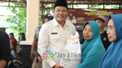 Bupati dan Wabup Kompak Monitor Penyaluran Bantuan Pangan di Sidoarjo