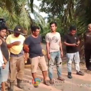 Masyrakat Desa Pasir pinang kutuk keras PT.Perusahaan FR terkait kebijakan pemutusan jalan