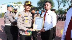 Kapolres Gresik Pimpin Upacara Kenaikan Pangkat Pengabdian dan Penghargaan Personel Berprestasi