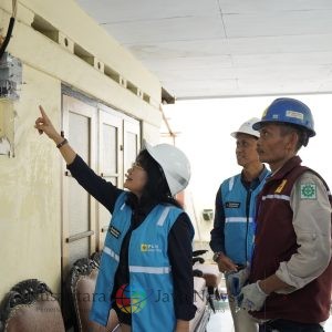 Direktur Pelayanan TI PLN Tinjau Langsung Pilot Project Implementasi OMP dan Semi AMI di Bangkalan
