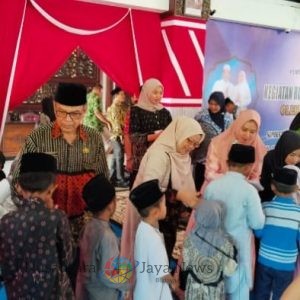 Bupati Sampang H. Slamet Junaidi Pecahkan Rekor, Ratusan Anak Yatim Terima Santunan Rutin di Pendopo Trunojoyo