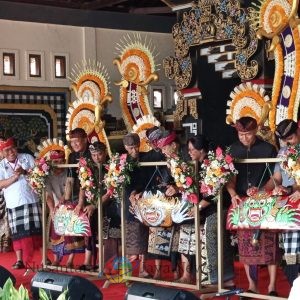 Festival Tanah Lot Resmi di Buka Wabup Dirga, Berharap Pantai Soka Juga di Promosikan