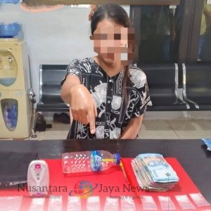 Polsek Ampibabo Gerebek Pengedar Sabu, Amankan 20 Paket Siap Edar dan Suami Buron