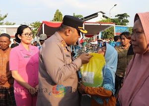 Sambut HUT Kemerdekaan RI ke-80, Polres Tuban Salurkan Bantuan Beras untuk Warga Kurang Mampu
