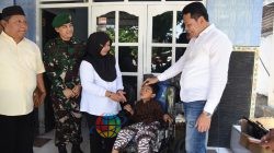 Wujud Nyata Kepedulian Bupati Sidoarjo, Tiga Warga Dapat Bantuan Kursi Roda