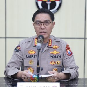 Puluhan Personel Polri Terluka Saat Amankan Aksi Anarkis di Jawa Timur 18 Diantaranya Jalani Rawat Inap