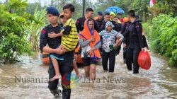 Polri Kerahkan Personel Bantu Tangani Banjir dan Longsor Bali