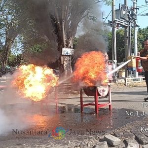 PT Haleyora Powerindo Gelar Simulasi APAR untuk Tingkatkan Kinerja Satuan Pengamanan dan Pengemudi di PLN UIP JBTB