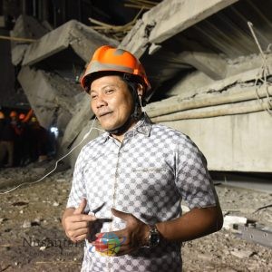 Bupati Subandi Sampaikan Duka Mendalam untuk Santri Korban Tragedi Al Khoziny, Pastikan Evakuasi Hingga Tuntas