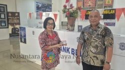 Satpas Colombo Surabaya Meriahkan Hari Batik Nasional, Petugas Layani Pemohon SIM dengan Balutan Batik Nusantara