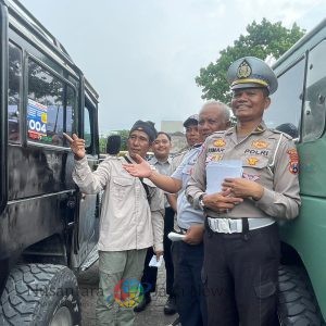 Cegah Kecelakaan, Satlantas Polres Malang Gelar Ramp Check Jeep Wisata Bromo