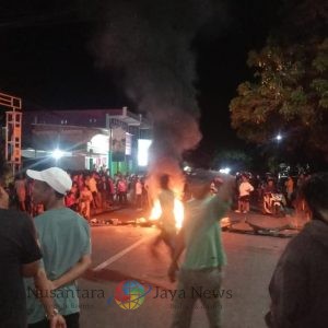 Malam ini Warga Montabaru Blokir Jalan, Diduga Penangkapan Pelaku Narkoba tidak sesuai SOP, Arus Lalin Henti Total