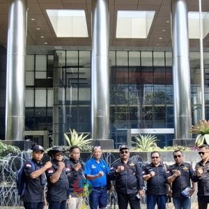 Bawa Satu Koper Bukti ke KPK: LSM HJM Laporkan Dugaan Korupsi 100 Desa di Lamongan dan Dugaan Jual Beli Pokir DPRD Lamongan