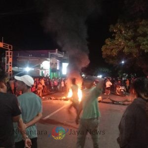 Malam ini Warga Montabaru Blokir Jalan, Diduga Penangkapan Pelaku Narkoba tidak sesuai SOP, Arus Lalin Henti Total