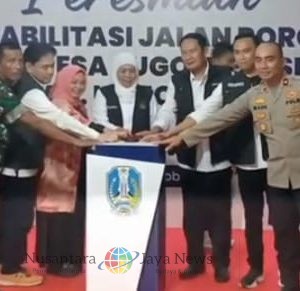 Gubernur Jawa Timur Khofifah Indar Parawansa Resmikan Jalan Infrastruktur Pertanian