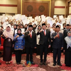 324 PPPK Sidoarjo Terima SK, Bupati Subandi Minta Tingkatkan Profesionalisme