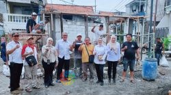 Camat Simokerto Tinjau Pembangunan Posko RW 2 Simolawang, Dorong Inovasi Pengelolaan Sampah dan Pemberdayaan Pemuda