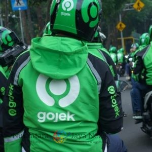 Yayasan GoTo Merah Putih Salurkan Santunan Untuk Mitra Driver Gojek yang Meninggal
