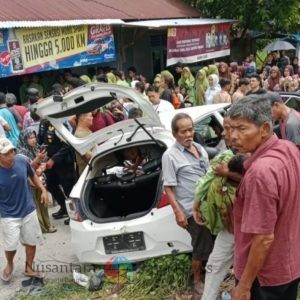 “Kecelakaan minibus yang ditumpangi siswa SMA di Padang, Sumatra Barat; Kelalaian pemerintah atau orang tua?”
