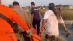 Jenazah Ditemukan Mengapung di Tambak Jalan Bandarejo, Dievakuasi BPBD Surabaya ke RS Dr. Soetomo