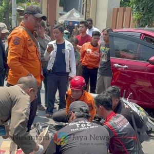 Kecelakaan Beruntun di Jalan Raya Kandangan, Seorang Pengendara Motor Meninggal Dunia