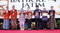 Bupati Sidoarjo Kukuhkan Pengurus Dekranasda, Dorong Produk Lokal Naik Kelas dan Berdaya Saing