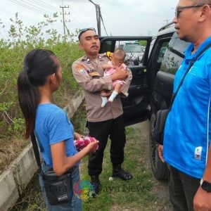 Gerak Cepat Polres Gresik Tangani Laporan Dugaan Bayi Dibuang, Terungkap Hanya Salah Paham Rumah Tangga di pinggir jalan