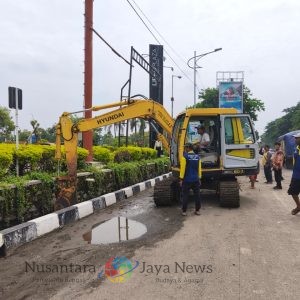 Rumah Pompa Siaga 24 Jam Atasi Banjir di Depan Lippo