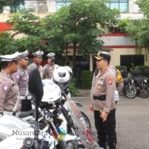 Tekan Angka Laka Lantas, Polres Pelabuhan Tanjung Perak Melaksanakan Apel Gelar Pasukan Operasi Zebra Semeru 2025
